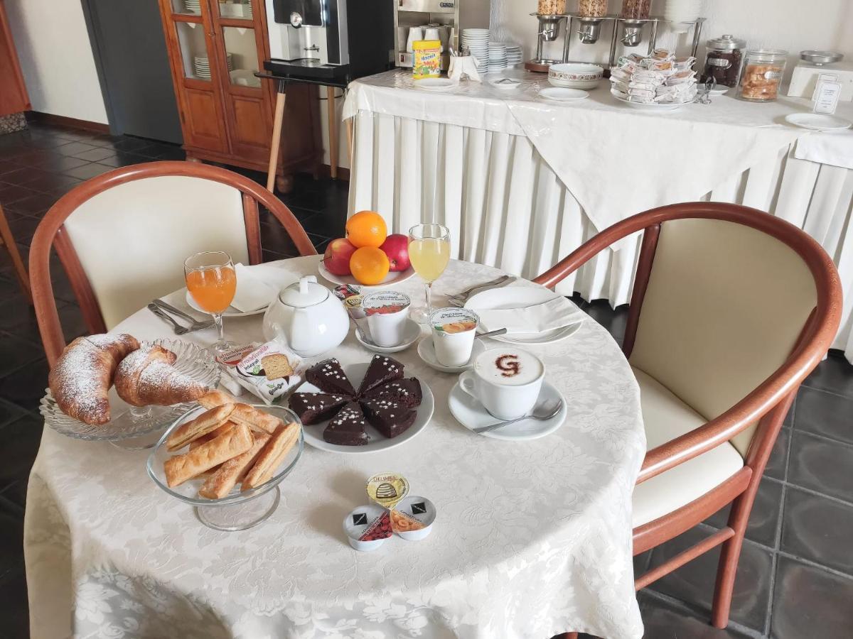 Hotel Galant Venaria Reale Εξωτερικό φωτογραφία