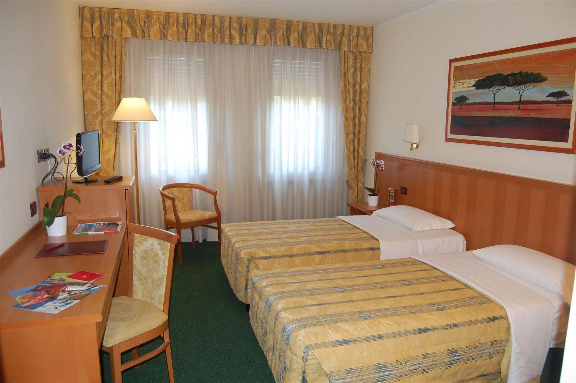Hotel Galant Venaria Reale Εξωτερικό φωτογραφία